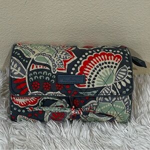 Vera Bradley Nomadic Floral grey orange Green quilted organizer roll up bag